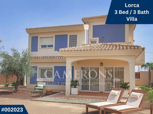 Villa in Purias - view 1