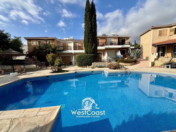 House in Ayios Theodoros - view 1