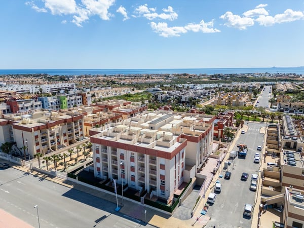 Apartment in Dehesa de Campoamor - view 1