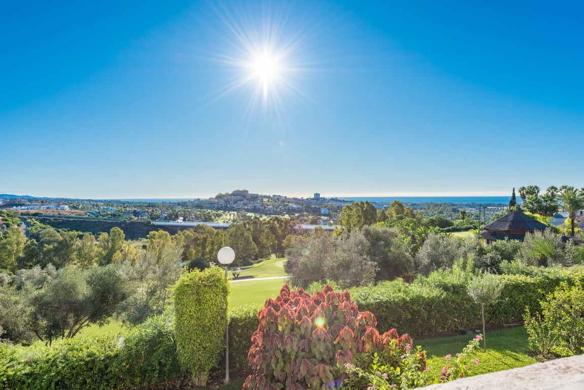 House in Lomas de la Quinta - Image 3