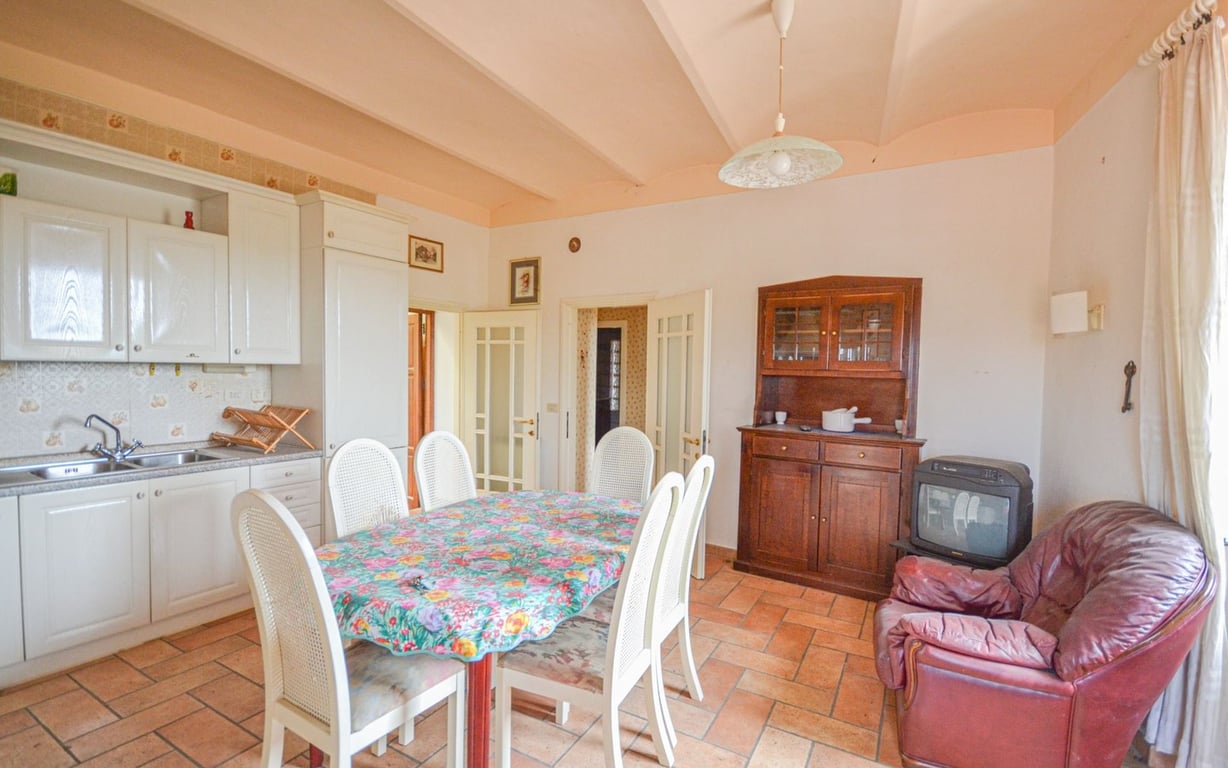 House in Piegaro - Image 3