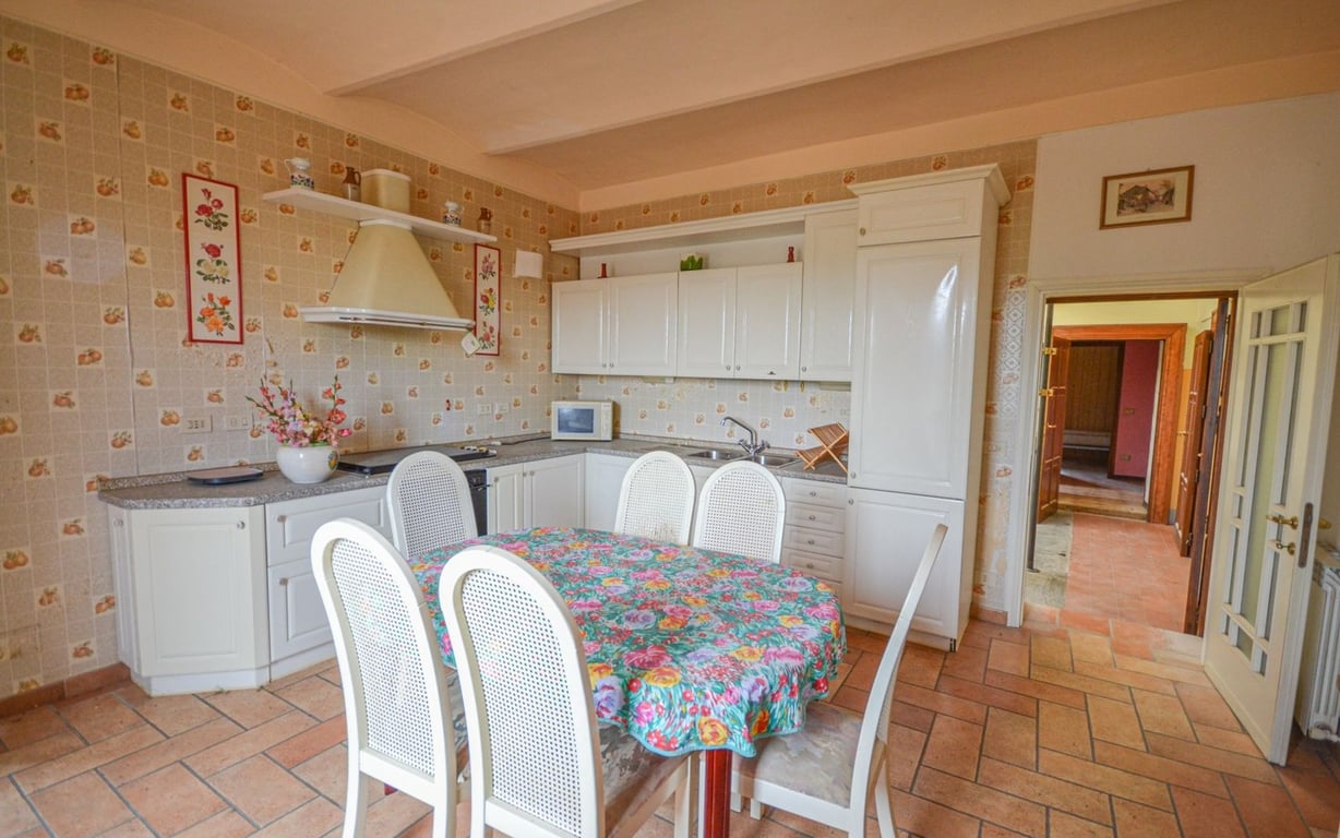 House in Piegaro - Image 4