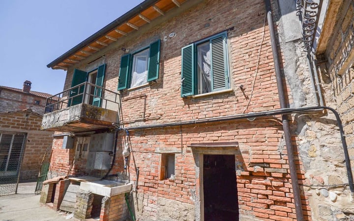 House in Fabro Scalo - view 1