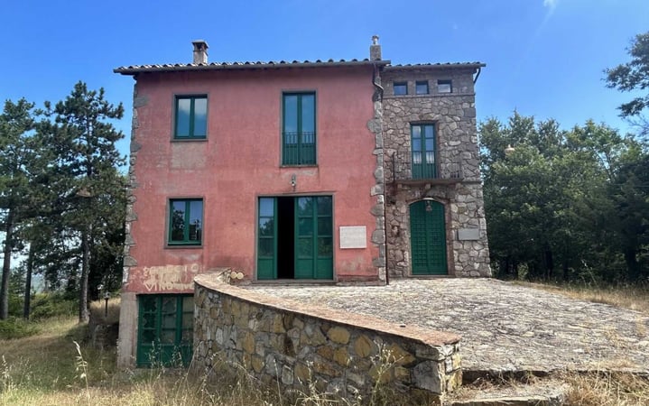 House in San Venanzo - view 1