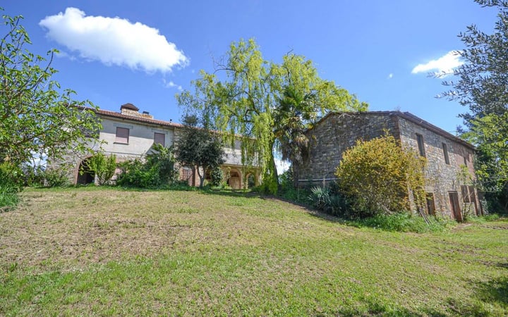 House in Montegabbione - view 1