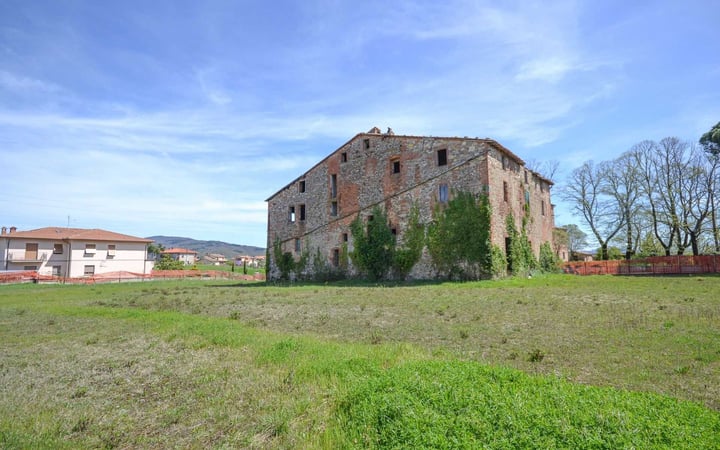 House in Monteleone d'Orvieto - view 1