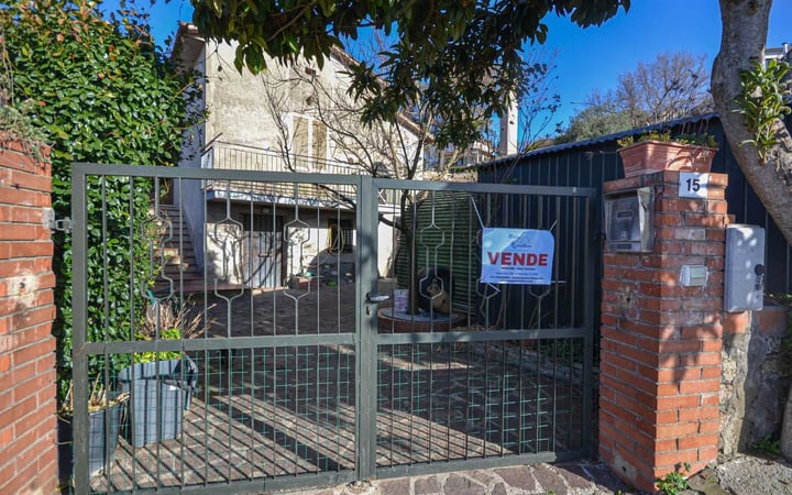 House in Fabro Scalo - view 1