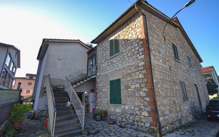 House in Fabro Scalo - view 1