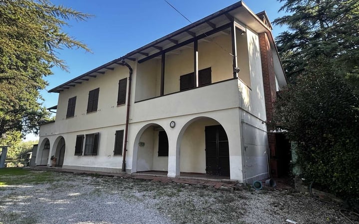 House in Collazzone - view 1