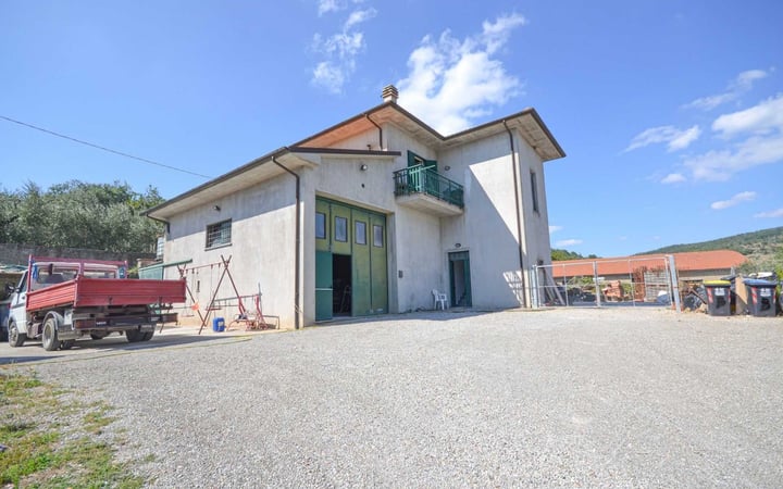 House in Montegabbione - view 1