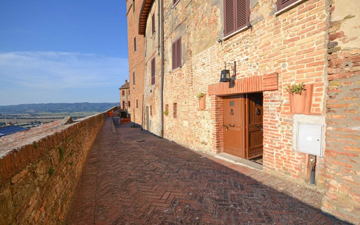 House in Fabro - Image 2