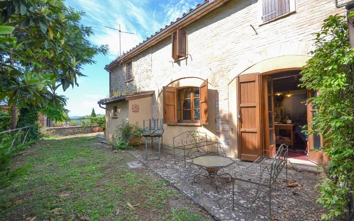 House in Fabro - view 1