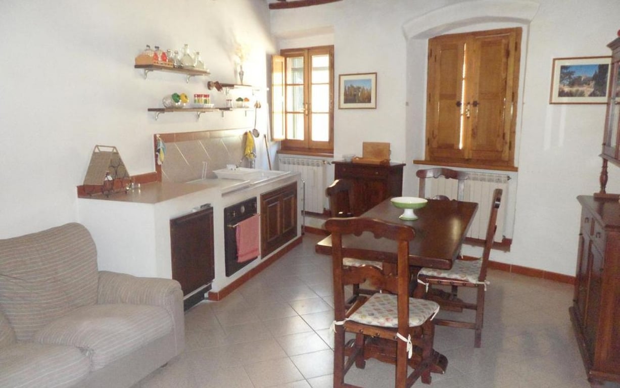 House in Cetona - Image 2