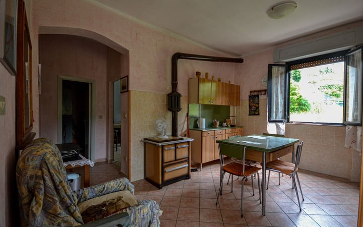 House in Monteleone d'Orvieto - view 1