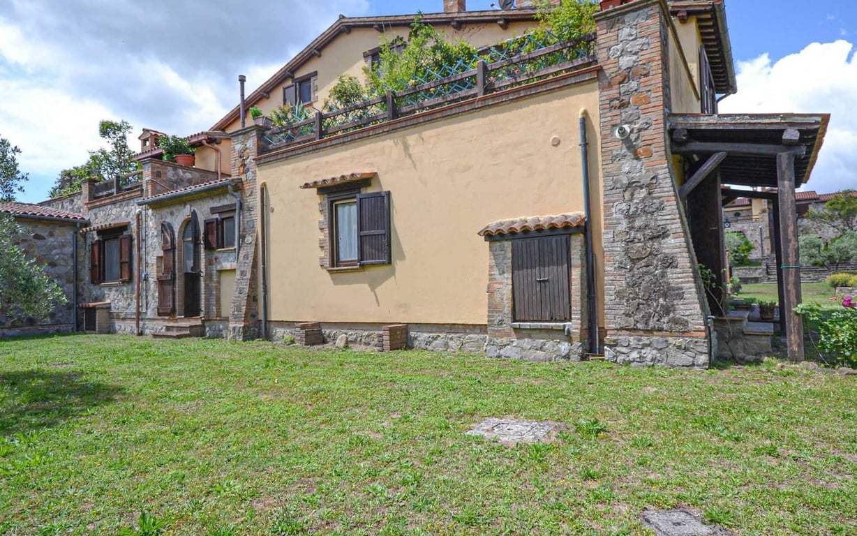 House in Sala - Image 4