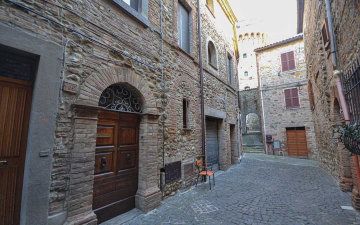 House in Ficulle - view 1