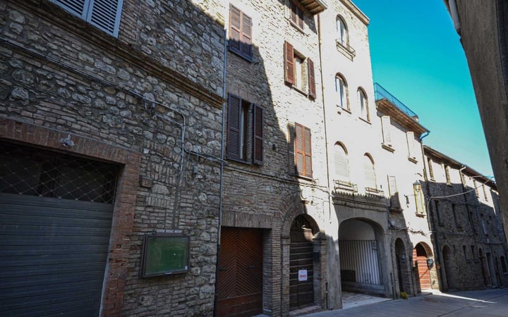 House in Ficulle - view 1