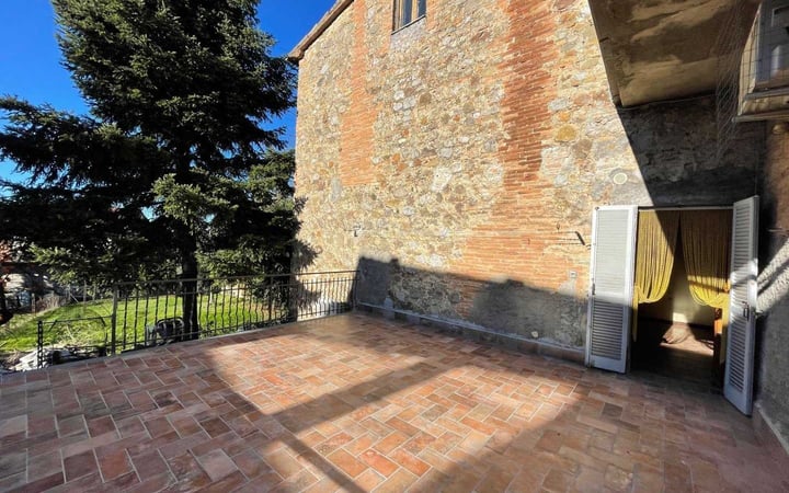 House in Ficulle - view 1