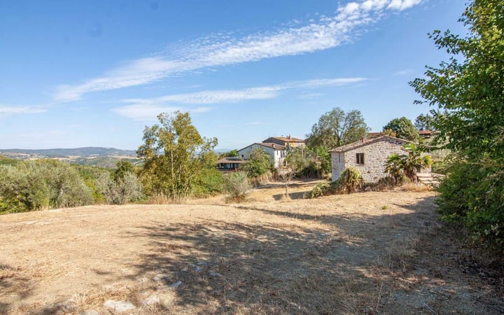 House in San Venanzo - view 1