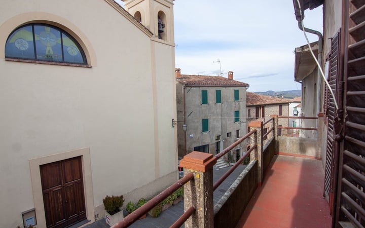 House in Piegaro - view 1