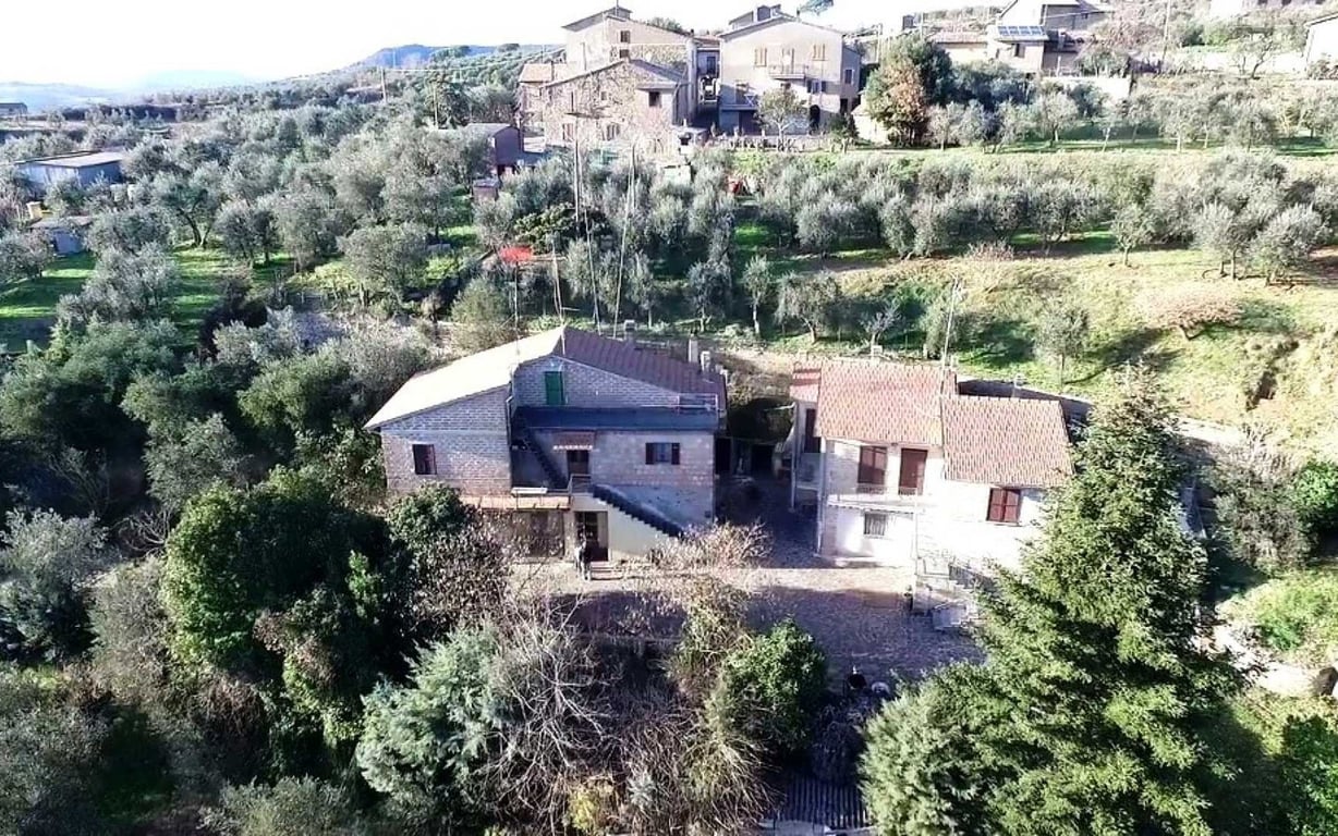 House in Orvieto Scalo - Image 2