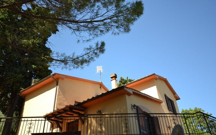 House in Cetona - view 1