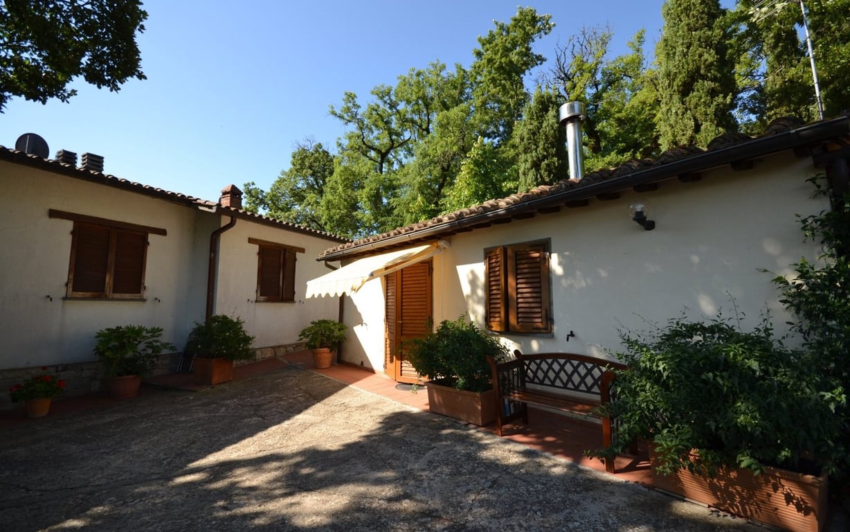 House in San Casciano dei Bagni - Image 5