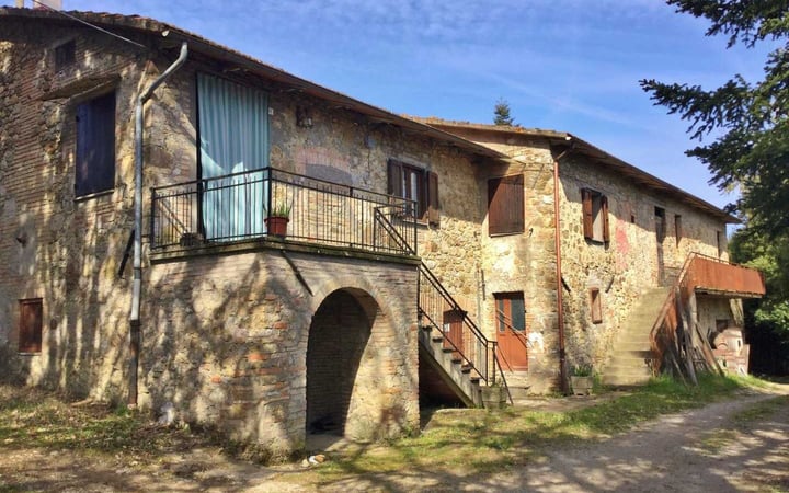 House in Fabro - view 1