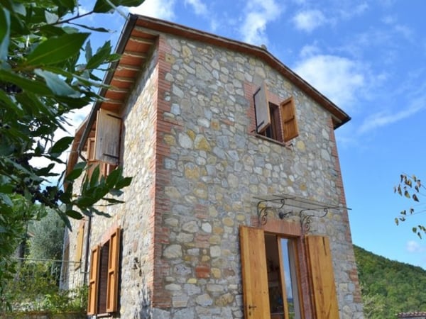 House in Ficulle - view 1