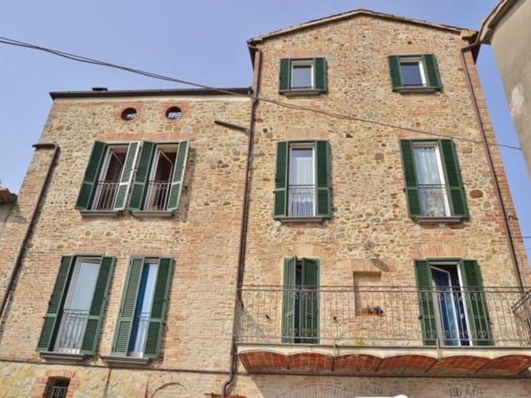 House in Fabro - view 1