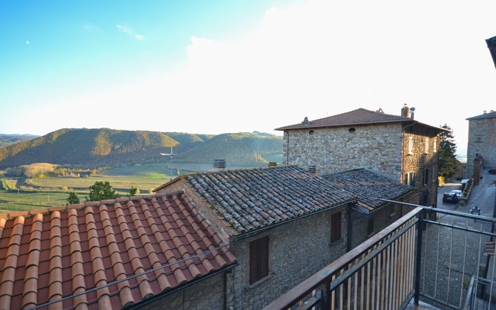 House in Fabro - view 1