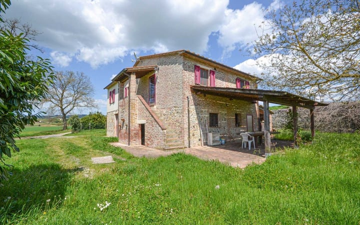 House in Santa Maria - view 1