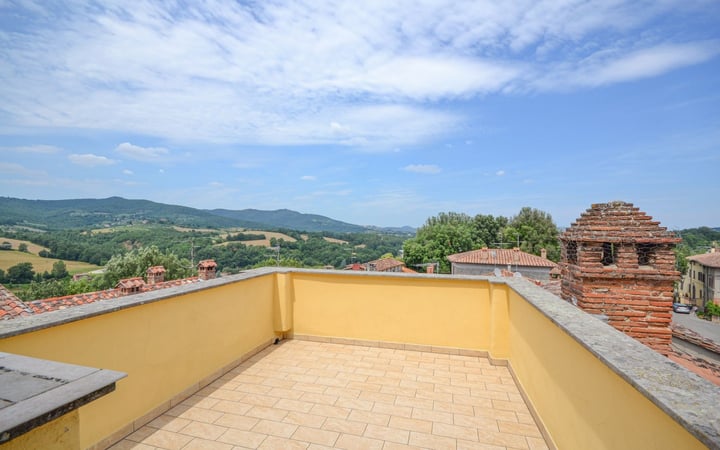 House in Piegaro - view 1