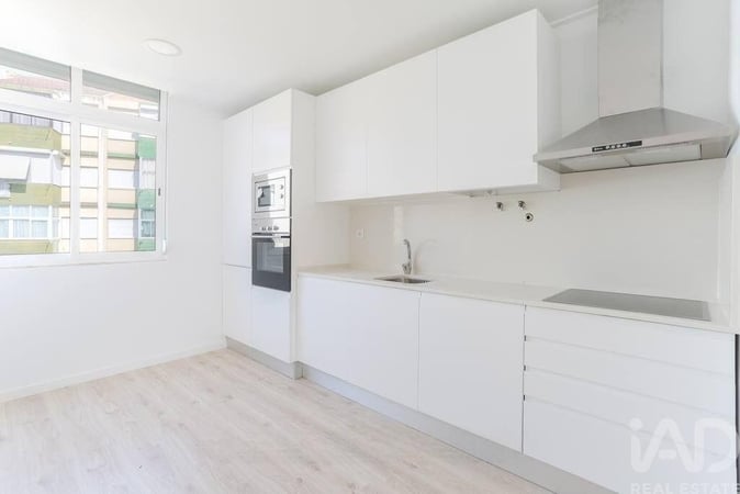 Apartment in Barreiro - view 1