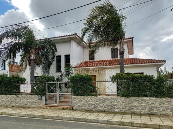 House in Strovolos - view 1
