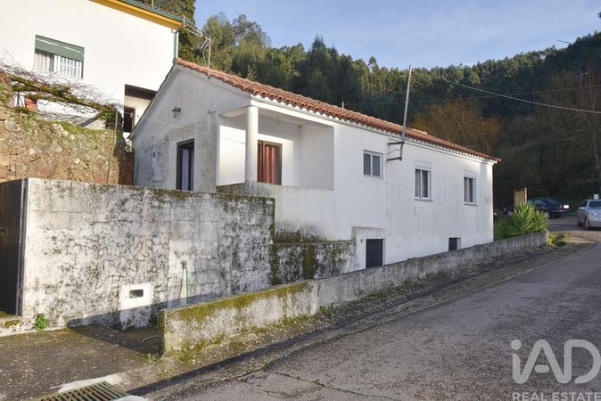 House in Vila Nova - view 1