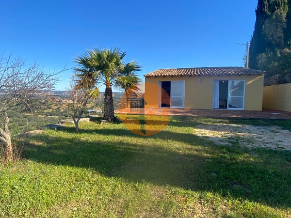 Villa in Estoi - view 1