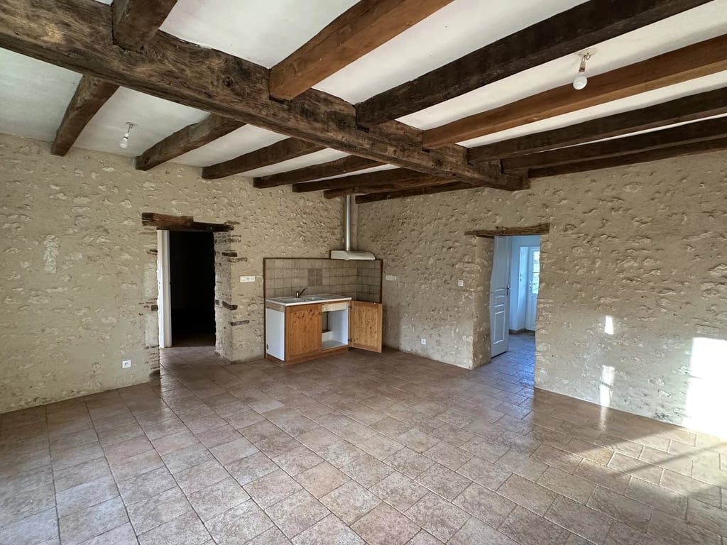 House in Antigny - Image 3