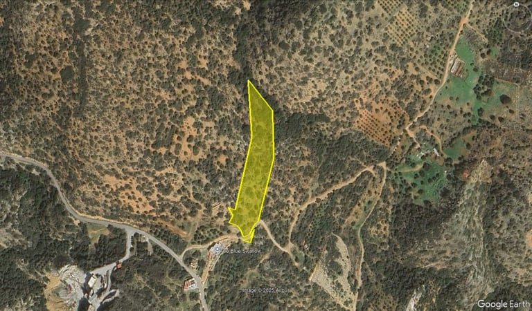 House in Agios Nikolaos - view 1