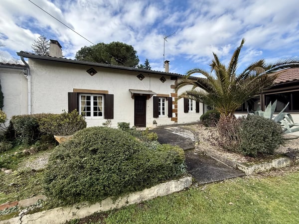 House in Sainte-Foy-la-Grande - view 1