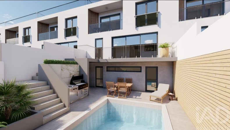 House in Estombar - view 1