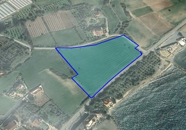 House in Choirokoitia - view 1