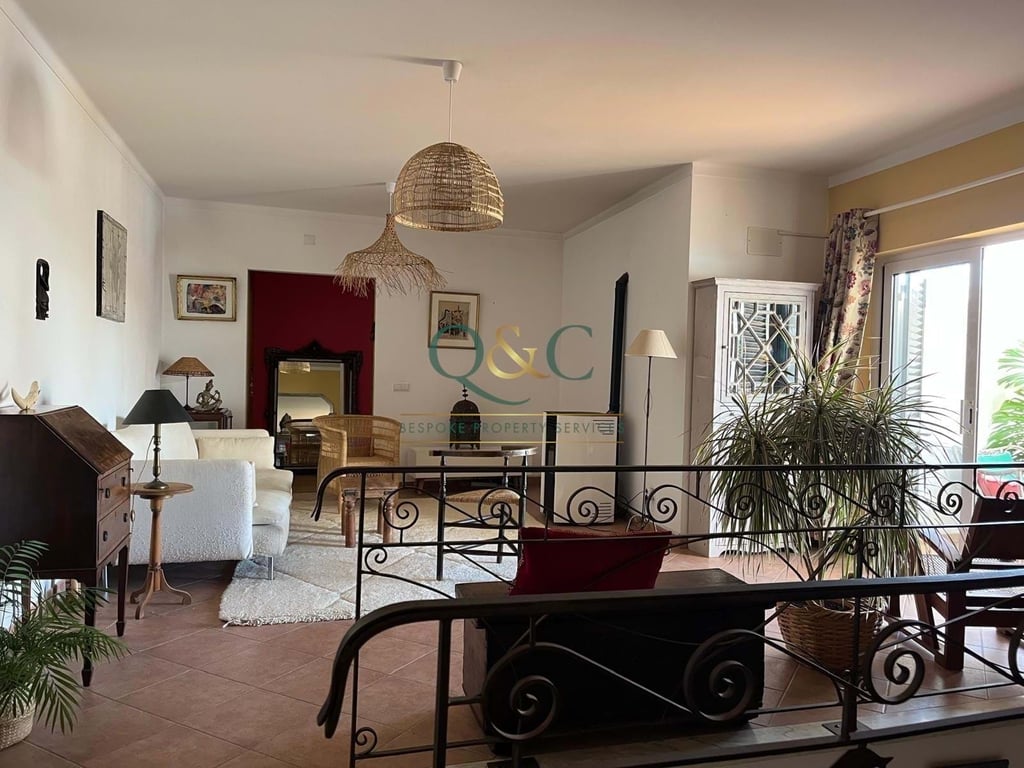 Apartment in Sao Bras de Alportel - Image 4