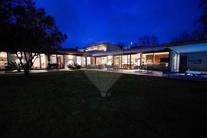 Villa in Linho - view 1