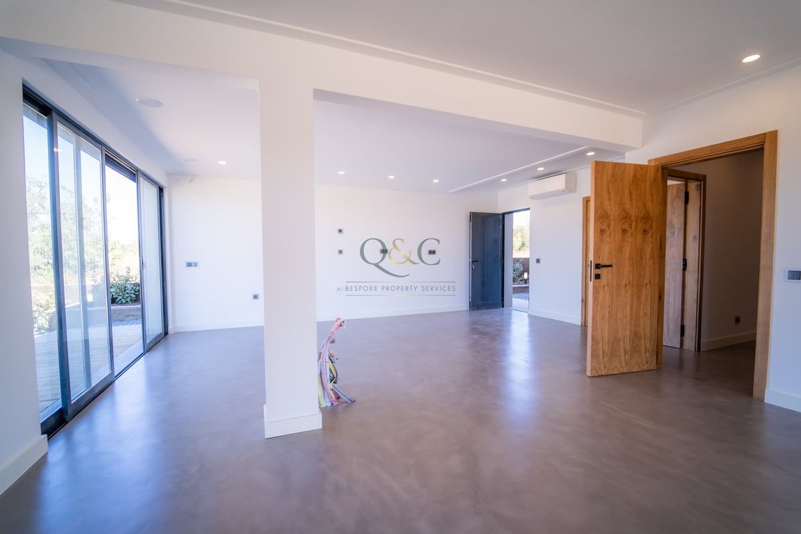 Villa in Quarteira - Image 3