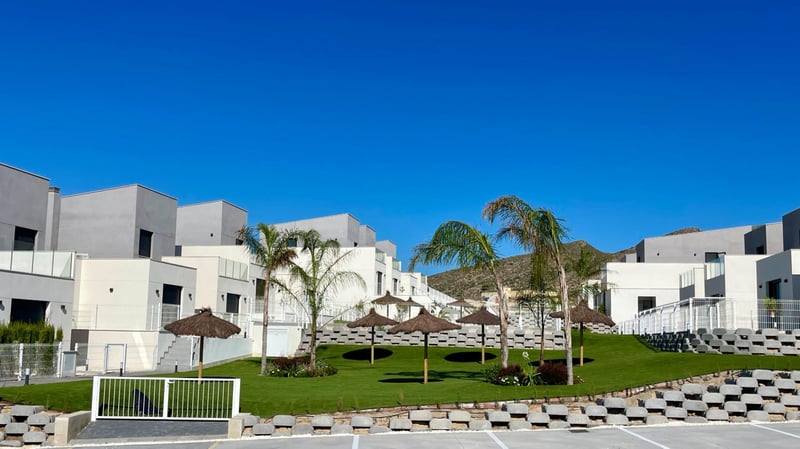 Villa in Lo Mendigo - view 1