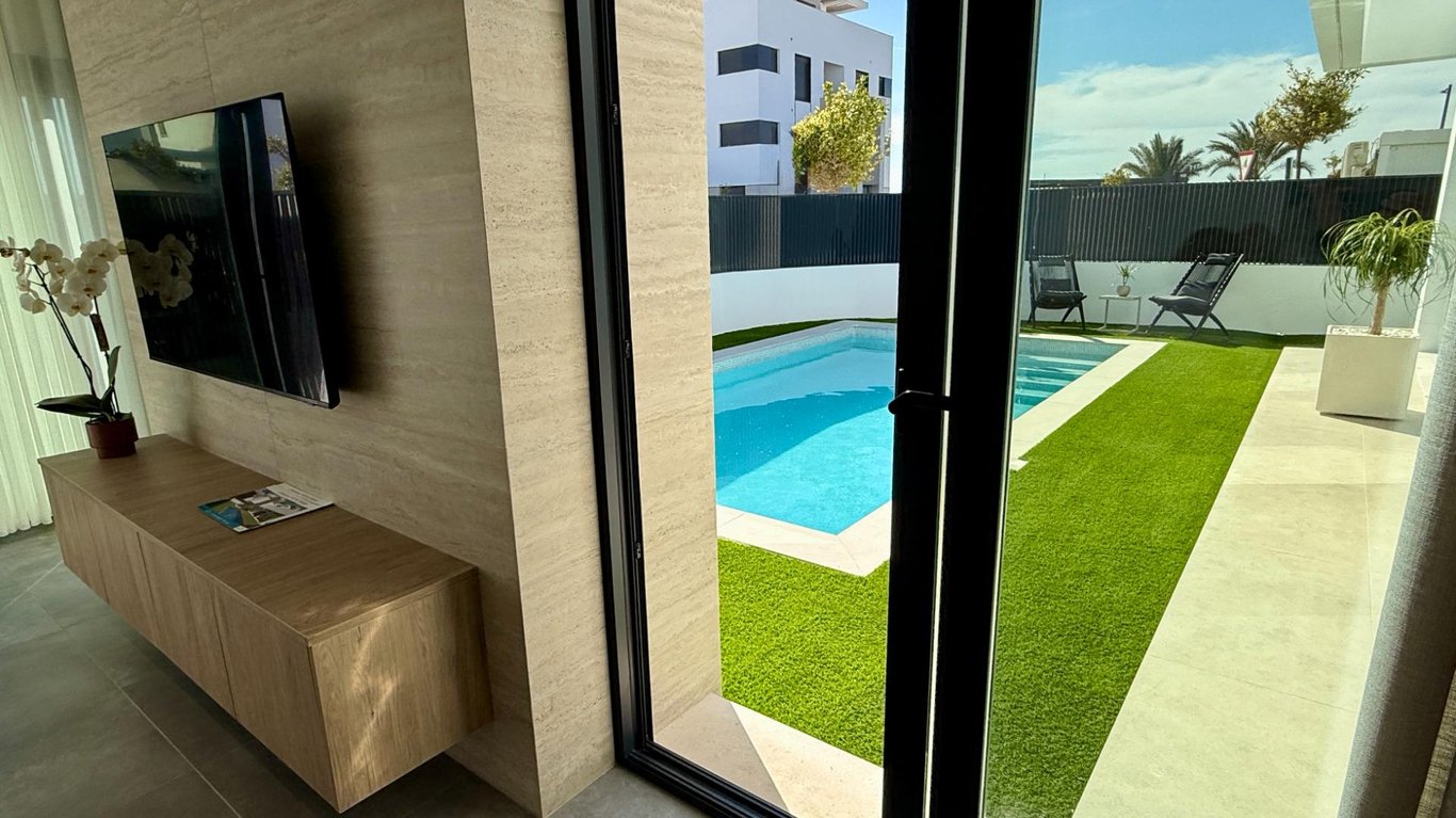 Villa in Torre del Rame - Image 2