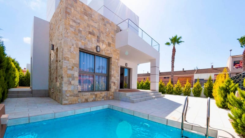 Villa in Los Alcazares - view 1