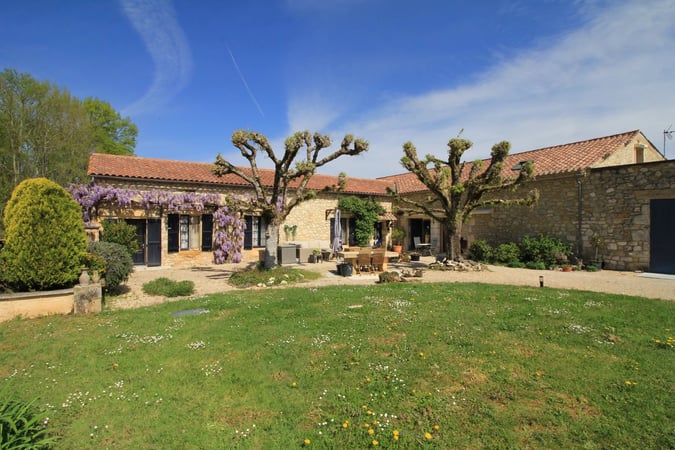 House in Prayssac - view 1