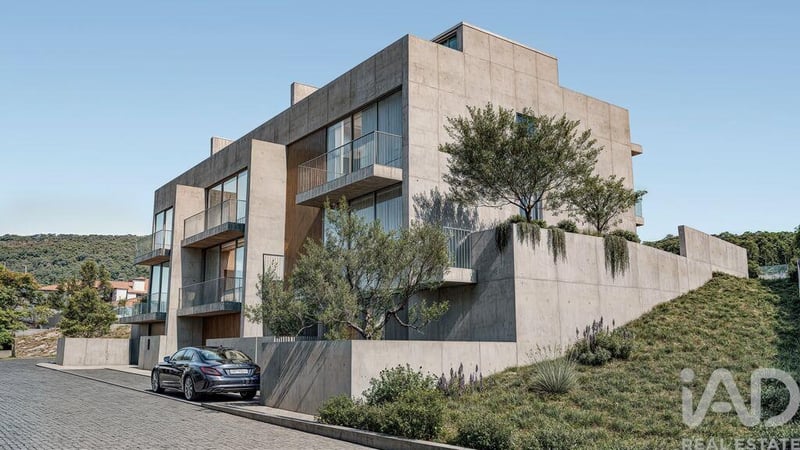 House in Areosa - view 1